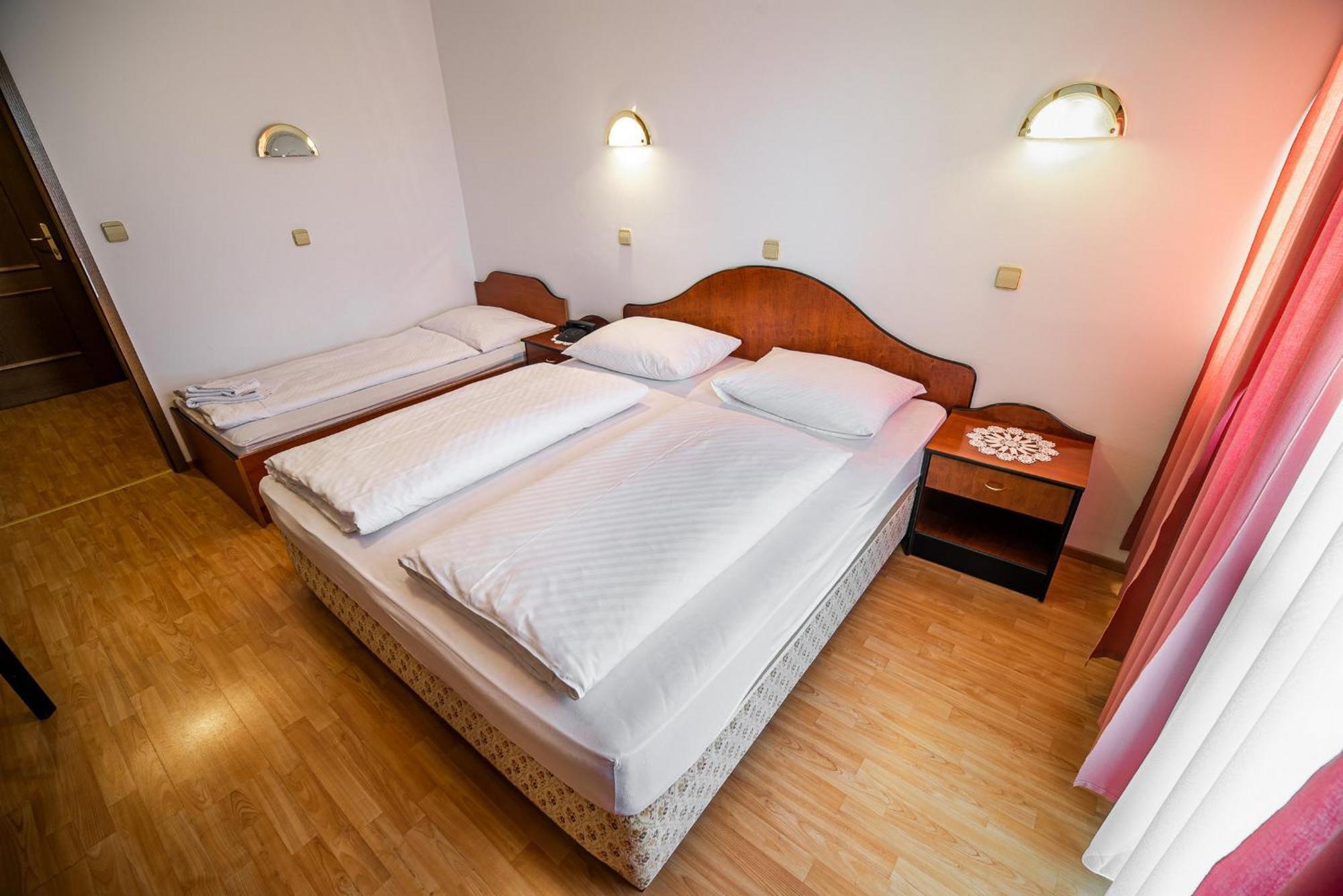 Guesthouse Leski Dvor Lesce  Zimmer foto