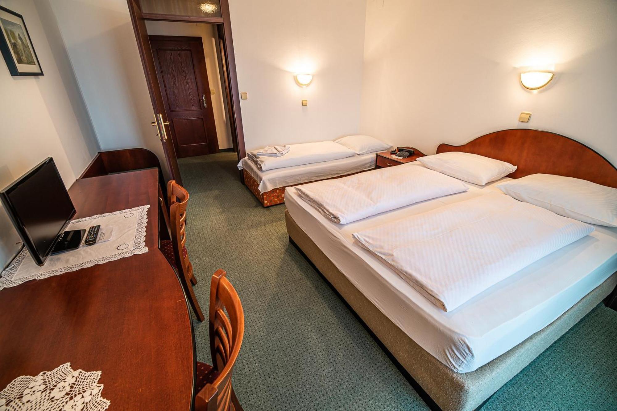 Guesthouse Leski Dvor Lesce  Zimmer foto