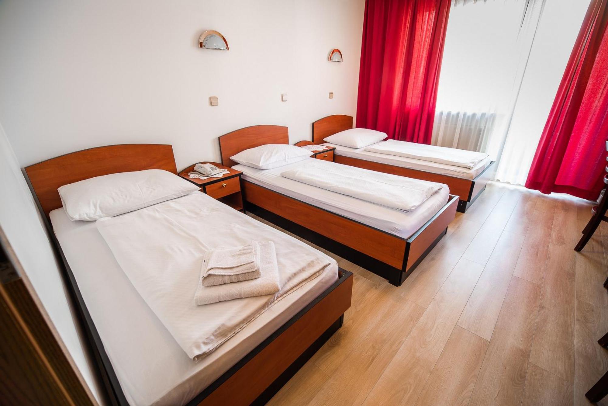 Guesthouse Leski Dvor Lesce  Zimmer foto